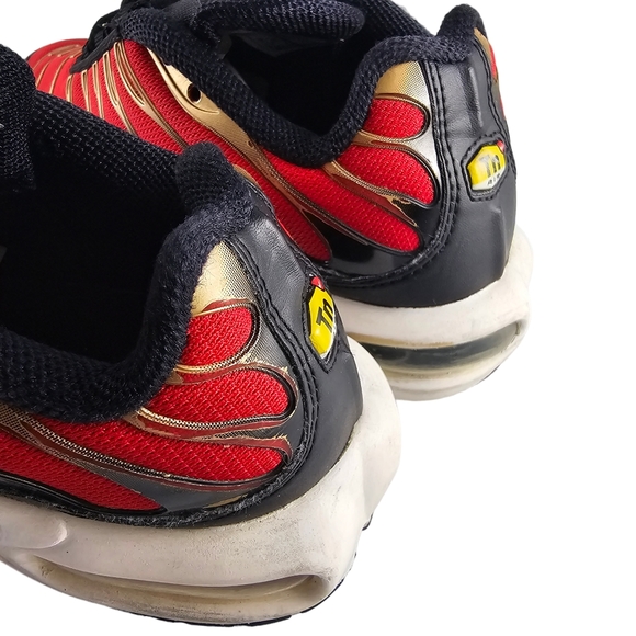 Nike Air Max Plus Red Gold Black Sneaker Running Shoes Women's Size 5.5 - Picture 16 of 16